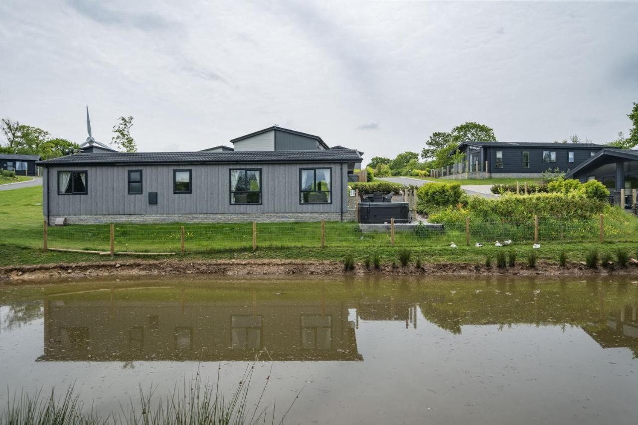 Lilac Lodge, 22 Roadford Lake Lodges Lifton Eksteriør billede