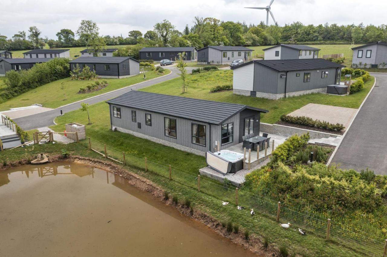 Lilac Lodge, 22 Roadford Lake Lodges Lifton Eksteriør billede