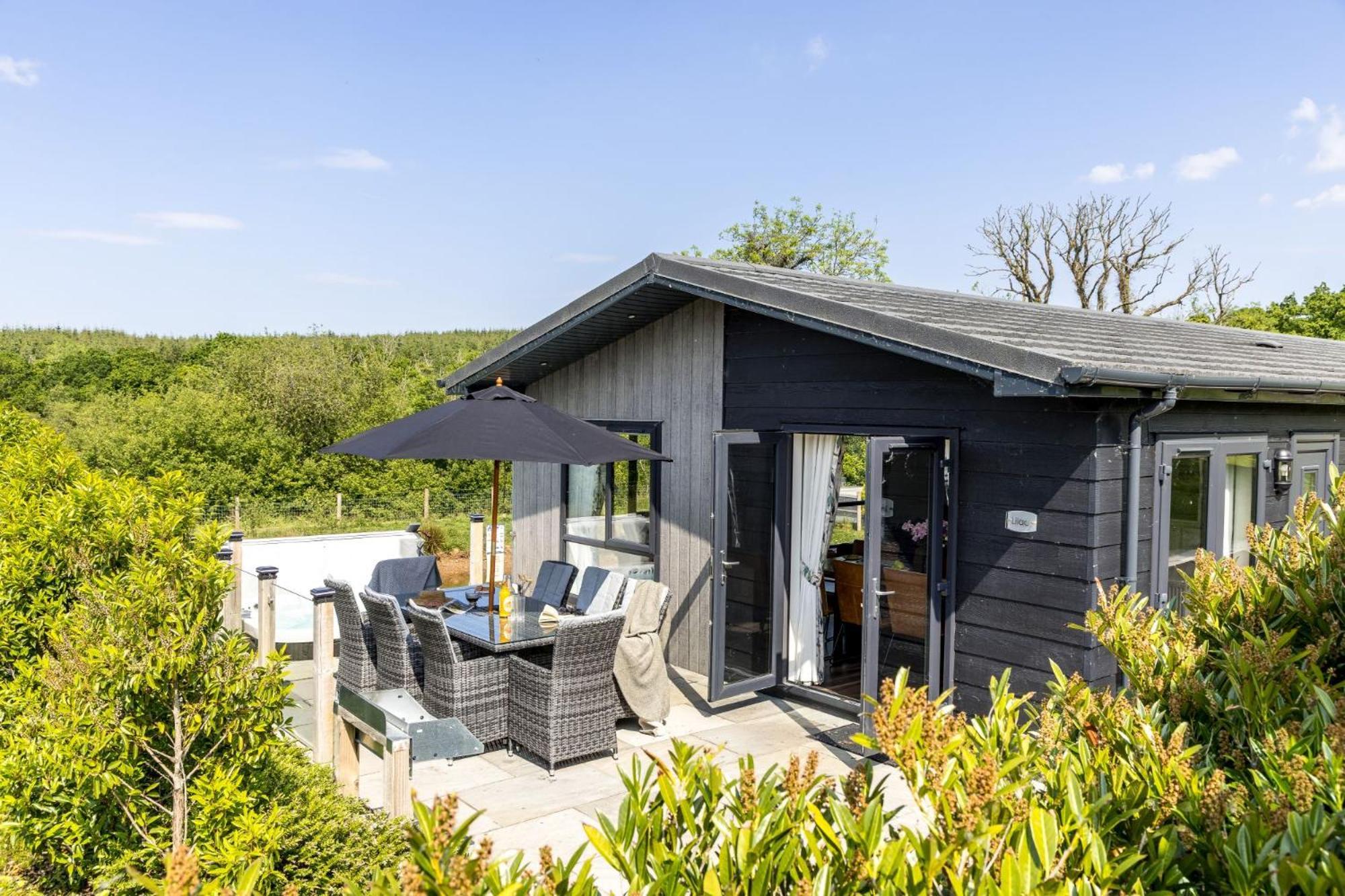 Lilac Lodge, 22 Roadford Lake Lodges Lifton Eksteriør billede