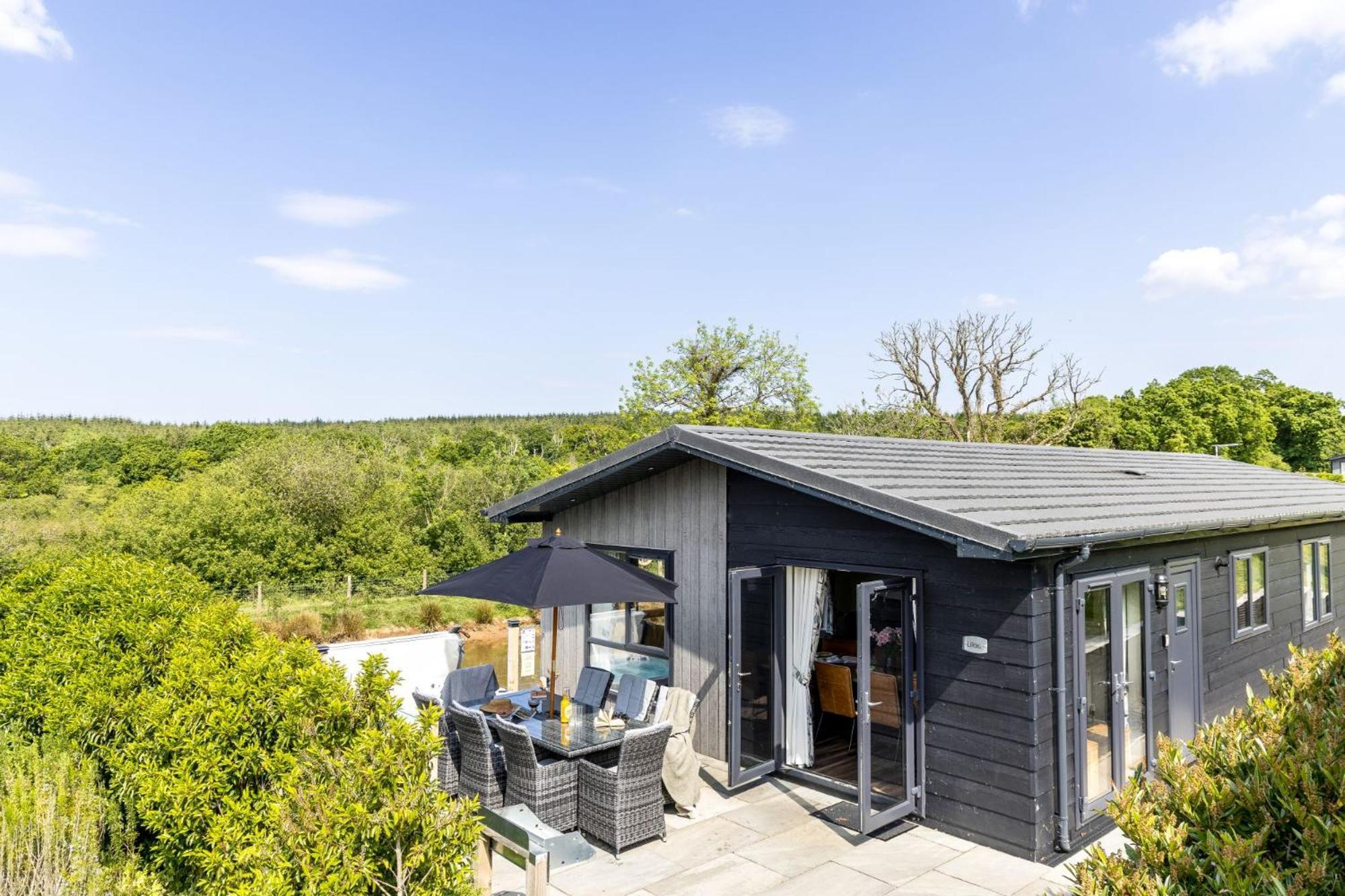 Lilac Lodge, 22 Roadford Lake Lodges Lifton Eksteriør billede