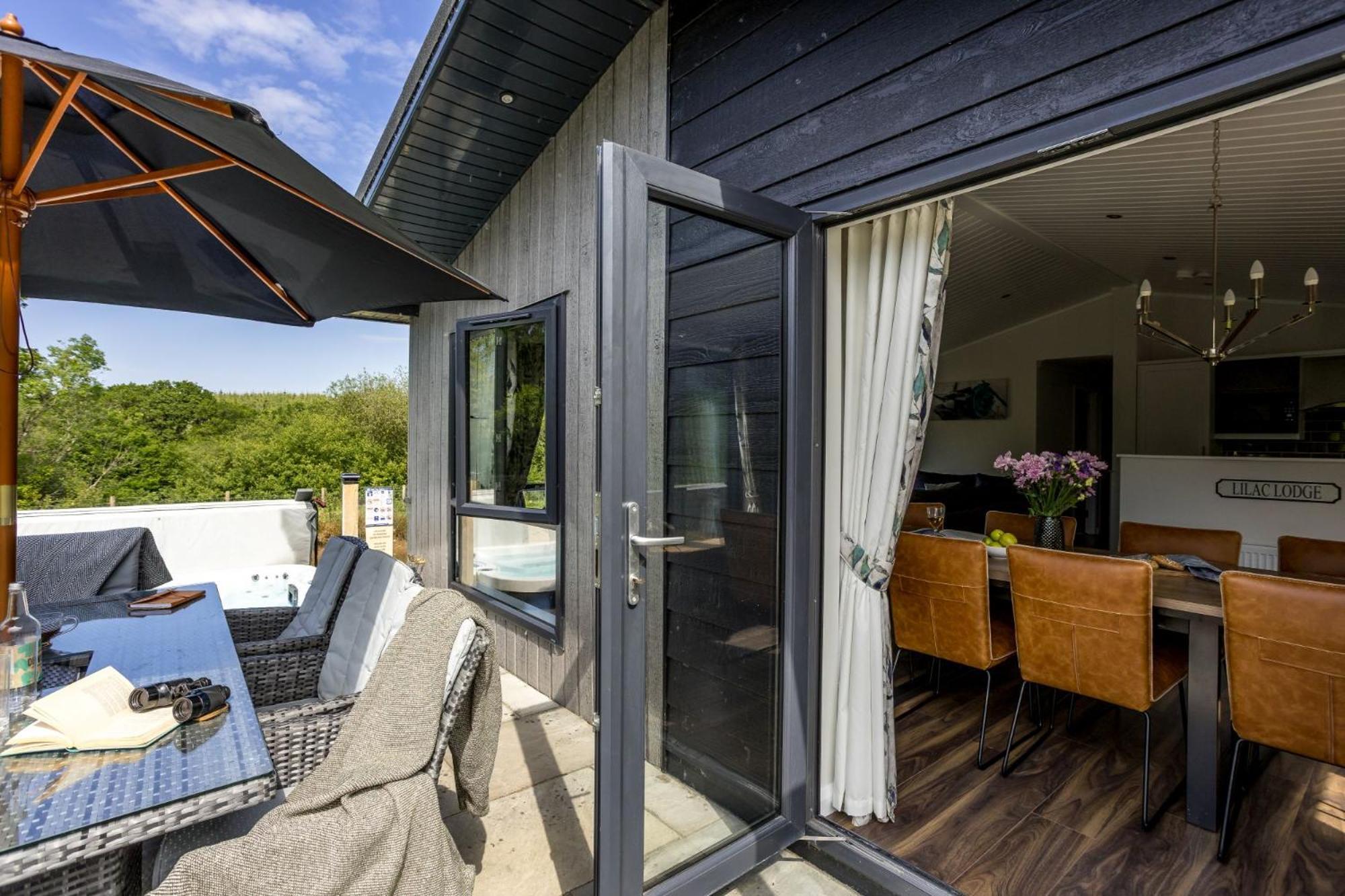 Lilac Lodge, 22 Roadford Lake Lodges Lifton Eksteriør billede