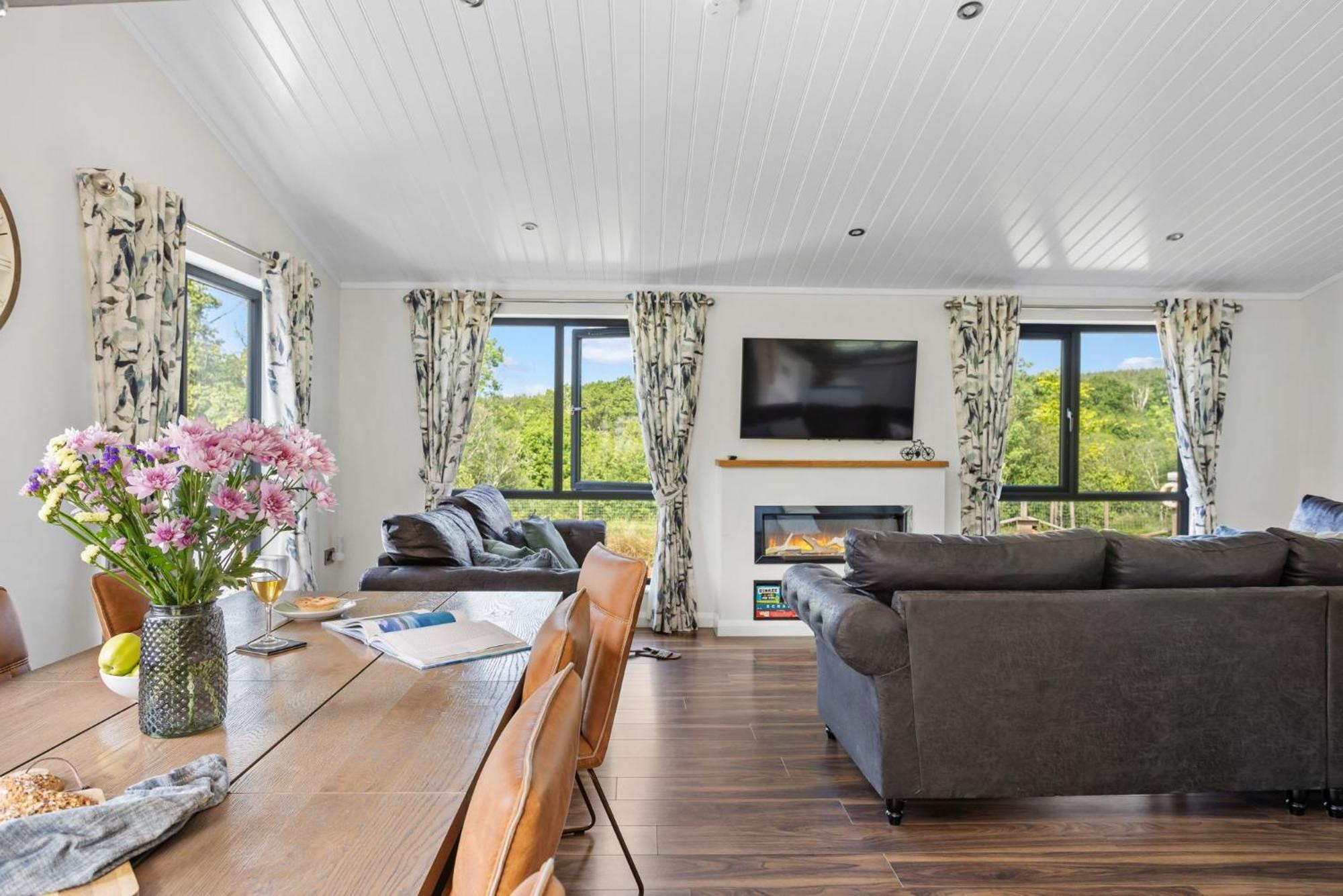 Lilac Lodge, 22 Roadford Lake Lodges Lifton Eksteriør billede